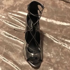 ALDO METALLIC LACE HEEELS
